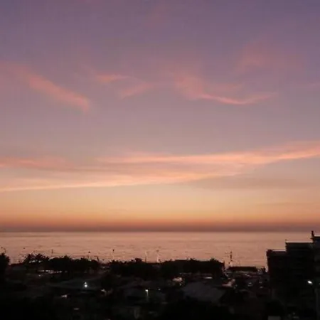 Hotei ベッド・アンド・ブレックファスト カターニア