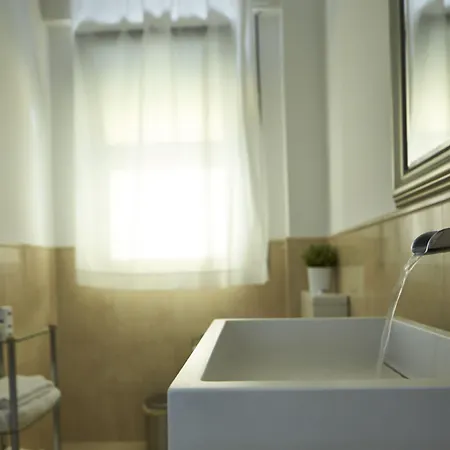 Hotei 4* カターニア