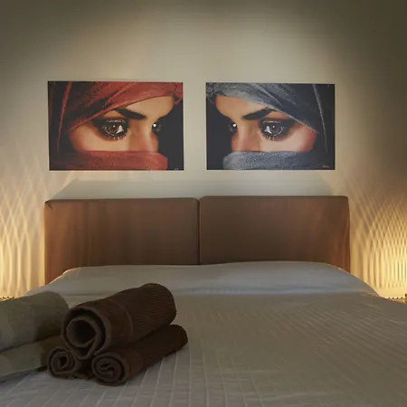 ベッド・アンド・ブレックファスト Hotei 4*