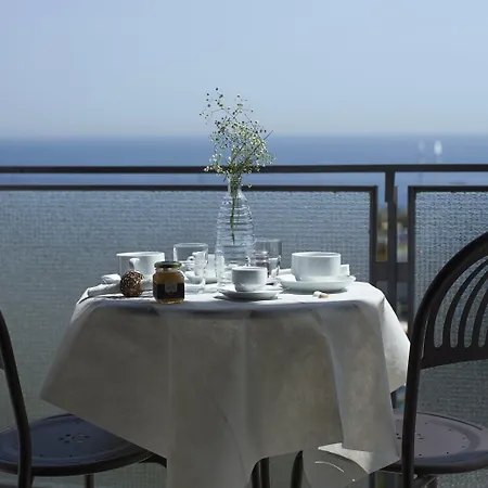 ベッド・アンド・ブレックファスト Hotei カターニア