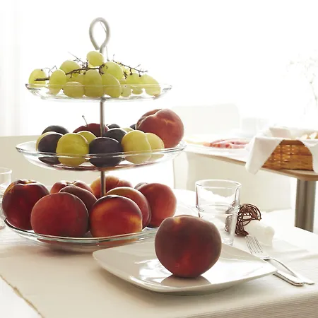 ベッド・アンド・ブレックファスト Hotei 4*