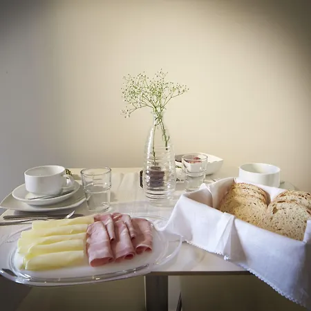 ベッド・アンド・ブレックファスト Hotei カターニア